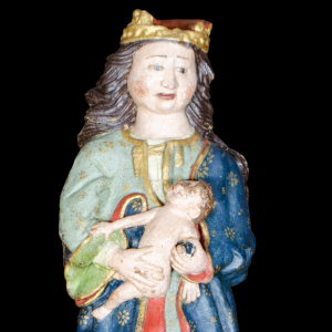 Pormenor da escultura Virgem com o Menino